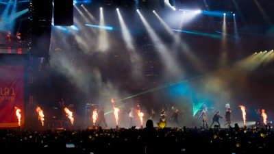 Korean Group BIG BANG performing at the Grand Prix