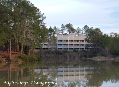 Rapides Parish - Tall Timbers Lodge across lake