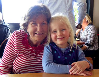 With Mila at the cafe