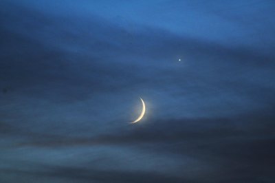 Conjunction of the Moon and Venus - 2015 July 19