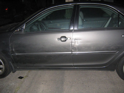 sideswiped and no door handle