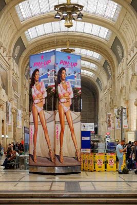 Milano Centrale Bold Advertising