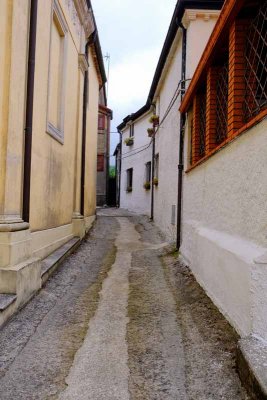 The street leading to my father's house
