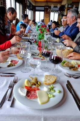 Family Dinner at Restaurant Due Mari in Tiriolo (2416)