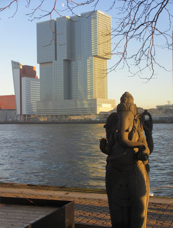 de Rotterdam, a vertical city designed by Rem Koolhaas.