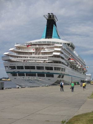 Port of call for numerous cruise ships