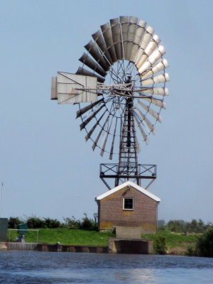 An American windmill in Holland.