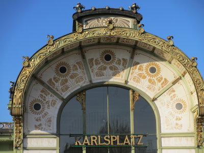 Karlsplatz Pavillion