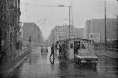 Checkpoint Charlie 1961.