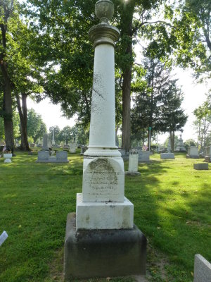 Monument to Horace Harper Bill a young Civil War soldier...