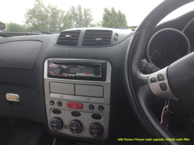 Alfa Romeo Pioneer radio upgrade pic 3.jpg