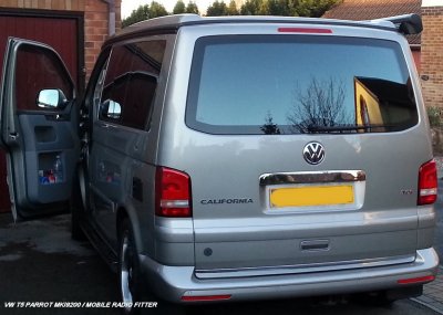 NEW VW WITH PARROT MKI9200 2.jpg