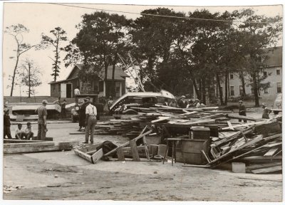 1938 Hurricane 6 Onset - Cleaning Up (the Pilgrim)