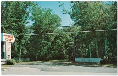 Young's Tourist Court (entrance)