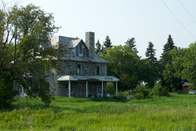 old stone house outside Portage la Prairie