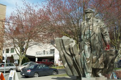 Lenin statue in Fremont, WA