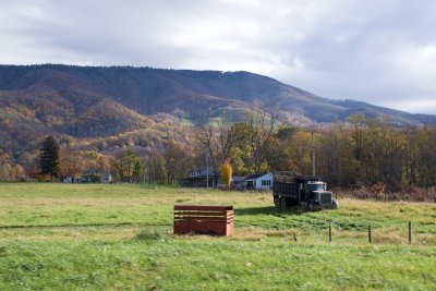 Looking back towards Burkes Garden from the highway
