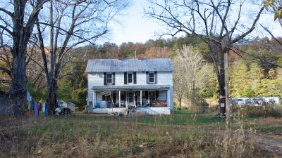 Home under Clinch Mountain
