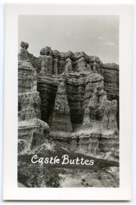 Castle Buttes, Rise Badlands Souvenir Photos 1.75x2.75 inch