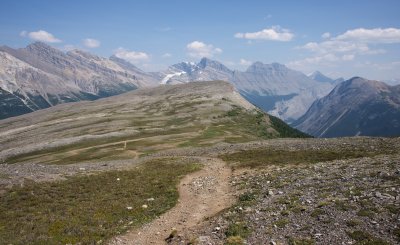 Trail back down to the east
