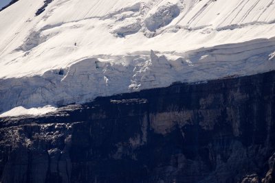More precarious glacier edge (that didn't fall)