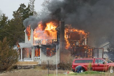 Robbins Island Road house fire 10 Dec 2015