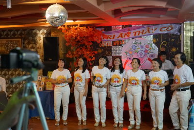Tri n Thầy C Kỹ Thuật 2015