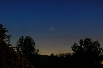 29 Day Old Moon and Mercury