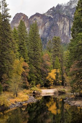 Down-the-river-to-the-mountains.jpg