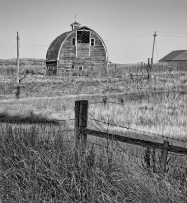 Colfax-cemetery-barn-BW.jpg