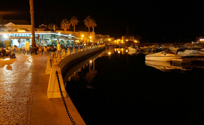 Marina de Faro by night