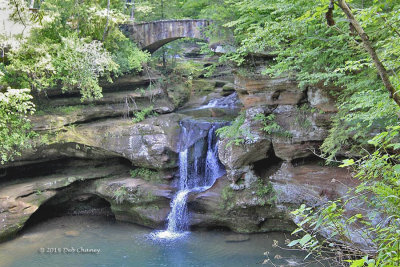 Old Mans Cave Falls.jpg