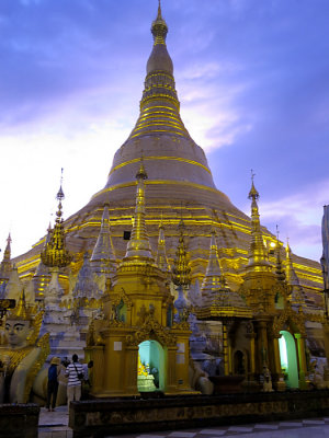 Shwedagon Pagoda  0228