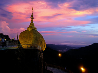 Golden Rock Pagoda  1296
