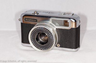 Yashica Half 17 EE Rapid (1964)