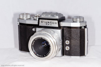 Praktica F.X 2