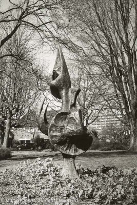 Kiev 4 type 3b / Untitled sculpture (1966)