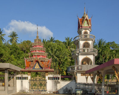 Wat Suwan Khiri Wong Gate and Bell Tower (DTHP008)