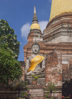 Wat Phra Chao Phya-Thai Buddha Image in Ruined Alcove (DTHA006)
