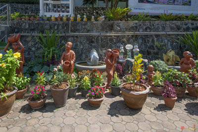 Wat Sapum Thammaram Figurines and Potted Plants (DTHP234)