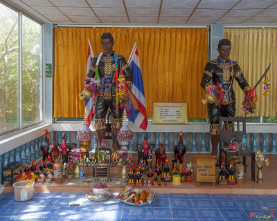 Wat Laem Promthep King Naresuan Statues (DTHP364)