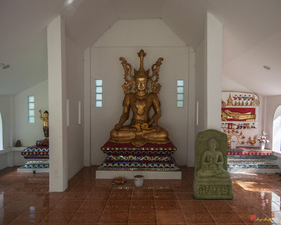 Wat Pha Lat Buddha Shrine Interior (DTHCM0463)