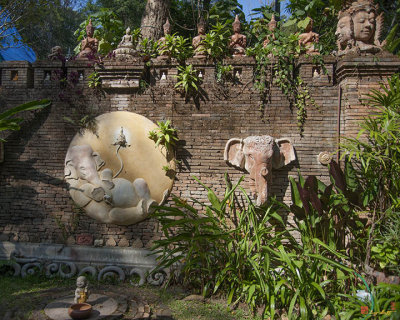 Wat Pha Lat Ubosot Wall (DTHCM0475)