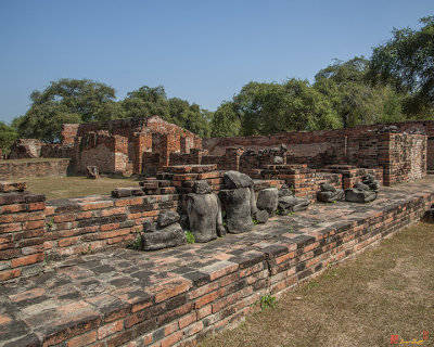 Wat Phra Ram Broken Buddha Images (DTHA0169)