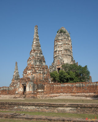 Wat Chaiwatthanaram Central Prang and Side Chedi (DTHA0182)