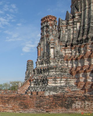 Wat Chaiwatthanaram Corner Prang of Central Prang (DTHA0192)