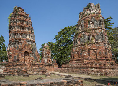 Wat Mahathat Prangs (DTHA0240)