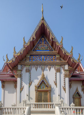 Wat Phichai Songkhram Phra Ubosot Side Entrance (DTHSP0045)