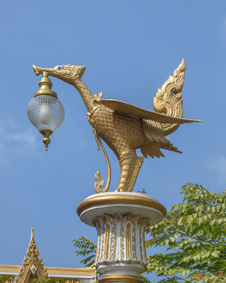 Wat Phra Samut Chedi Lamp Post (DTHSP0072)