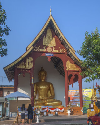 Wat Yang Kuang Phra Wihan of Phra San Sae Replica (DTHCM0685)